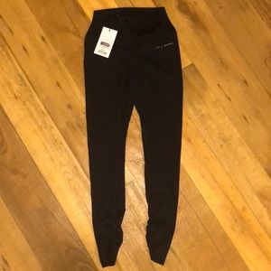 Black gym shark Whitney rib waist leggings